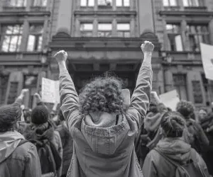 Pós-graduação em Direitos Humanos